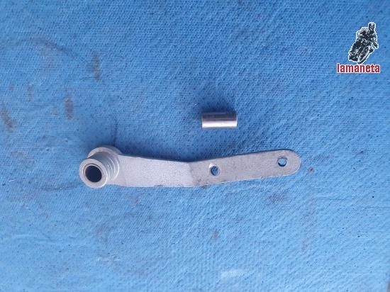 Palanca del tensor de cadena de las Bultaco Chispa con su ej