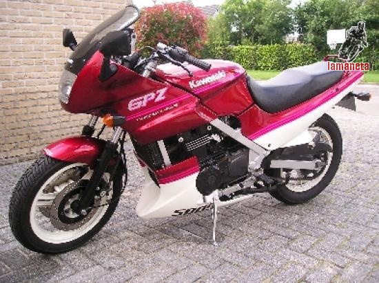 Vendo recambios de Kawasaky ZZR 600 y Gpz 500 son sobrantes
