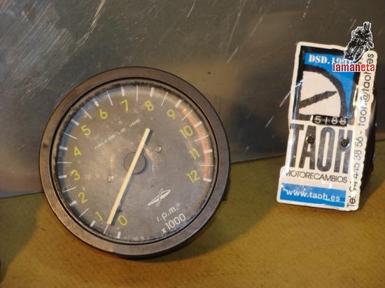 Relojes Sanglas.  Relojcuenta kmts y reloj cuenta RPM.  Vent