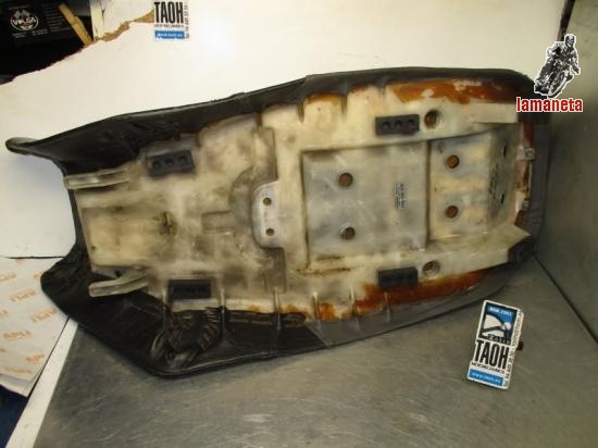 Asiento CAGIVA Alazzurra 350 año 84.  Si quieres, ponte en 