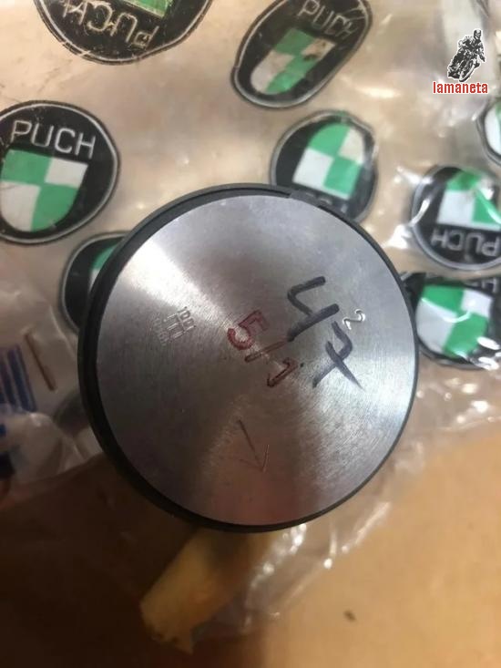 Piston Puch Cobra. Completo con bulón y clips. Recambio ori
