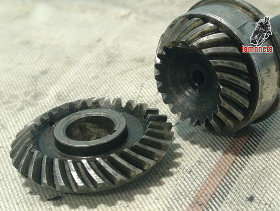 Copia Conica Superior Ducati 250 Carter ancho buen estado,