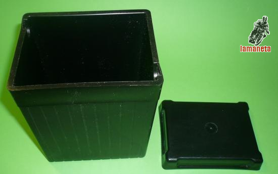 Caja bateria. Medidas interiores: 106 x 80 x 138mm Medidas