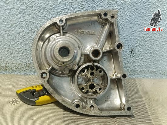 Tapa encendido vacia Ducati 250 350 Scrambler lateral derech
