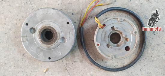 Estator con volante  a 12 voltios Ducati 250350 Carter ancho