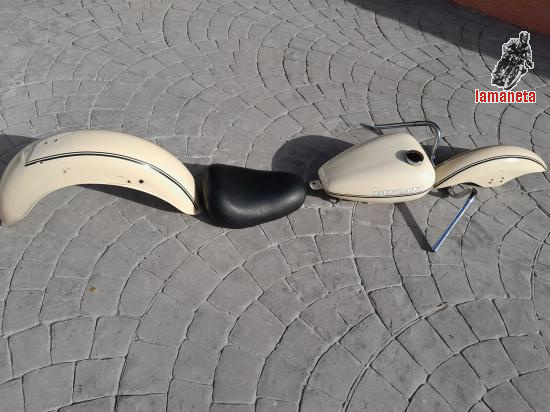 vendo conjunto chopper deposito metalico , asiento , man