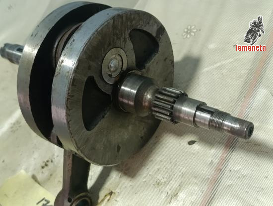 Ciguenal Ducati 175 200 ejes, roscas y chaveteros en buen es