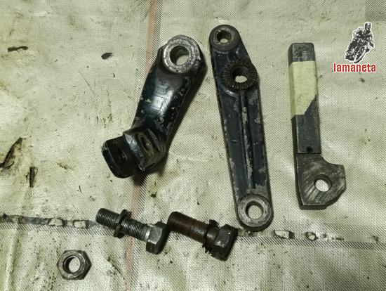 Estribera lado derecho Ducati 250 350, Estrada, Forza. Rosca