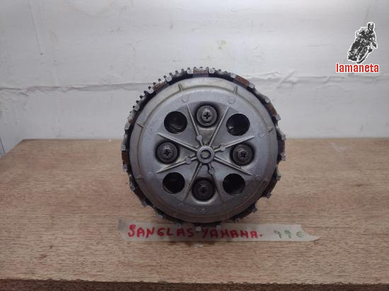 Embrague  Completo y lote de pinones  de Sanglas  Yamaha est
