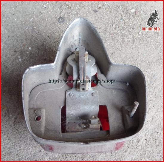 Piloto trasero para Vespa clasica. De la Vespa 150 S de faro