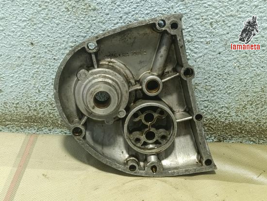 Tapa Lateral Derecho encendido.  Tapa Vacia, en buen estado.