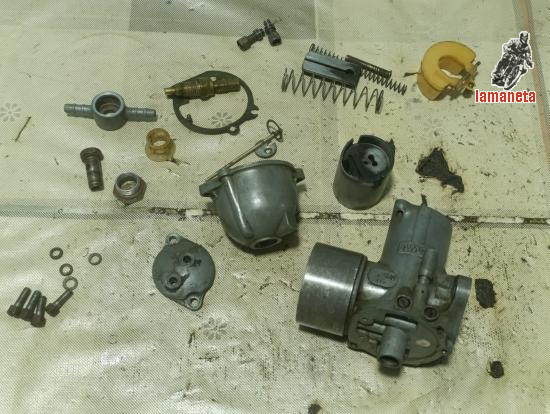 Carburador Amal R930 417, usado pertenecio a una Ducati Scra