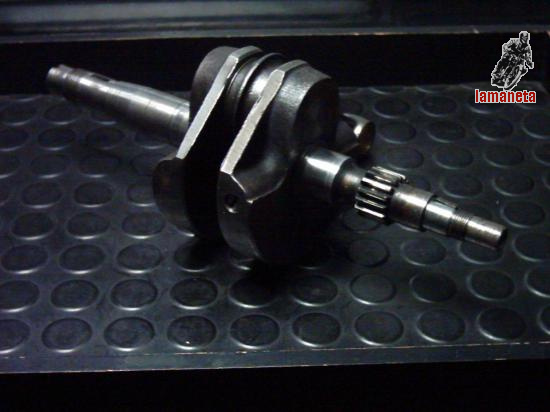 vendo ciguenal original para ducati 125  160 . esta recien h