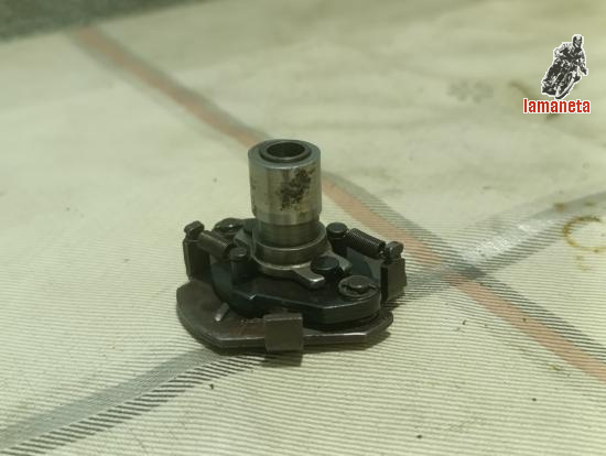 Avance automatico, los muelles esta bien y gira correctament