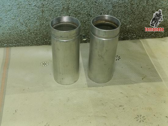 Pareja de guardapolvos de aluminio, roscas en buen estado, f