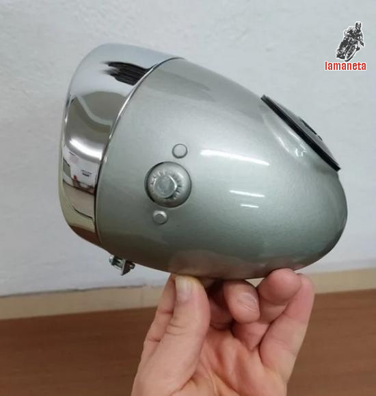 Faro Rinder original modelo 9.  Para motos clasicas.  Materi