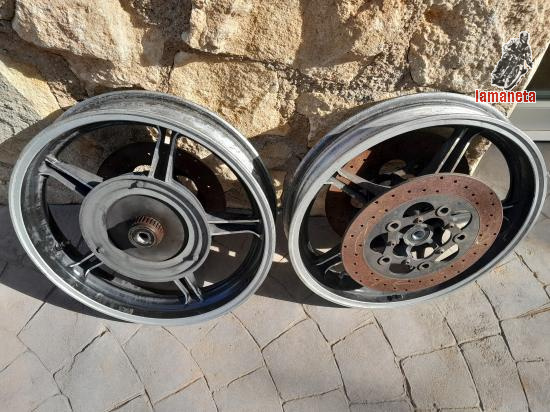 vendo juego de ruedas con discos para moto guzzi 1000 califo