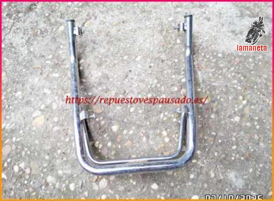Defensa guardabarros cromada original de segunda mano para V