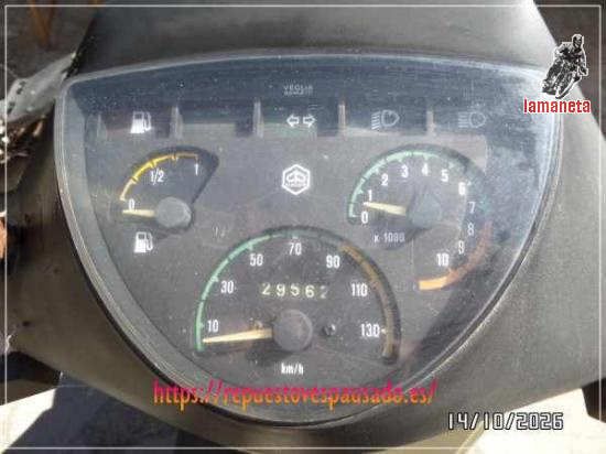 Velocimetro para Vespa T5 y TX 200 de segunda mano, Esta col