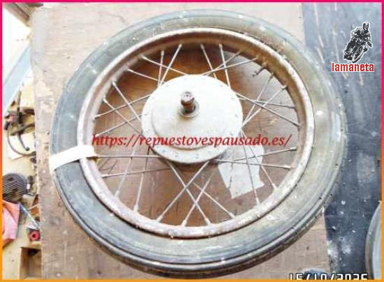 Rueda delantera de la Bultaco Mercurio de 125cc y creo que t
